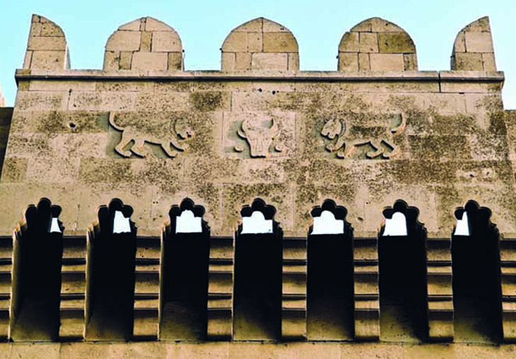 Тайны Баку: Львы и Бык - символы средневекового Баку