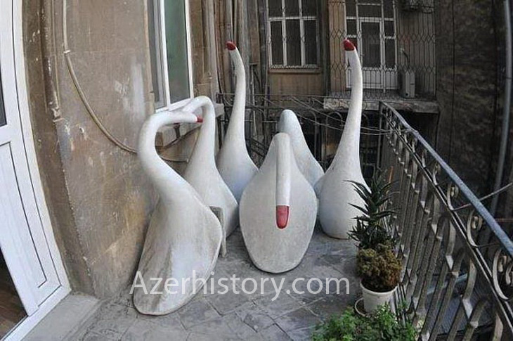 Lebedi-fontan-%D0%9B%D0%B5%D0%B1%D0%B5%D