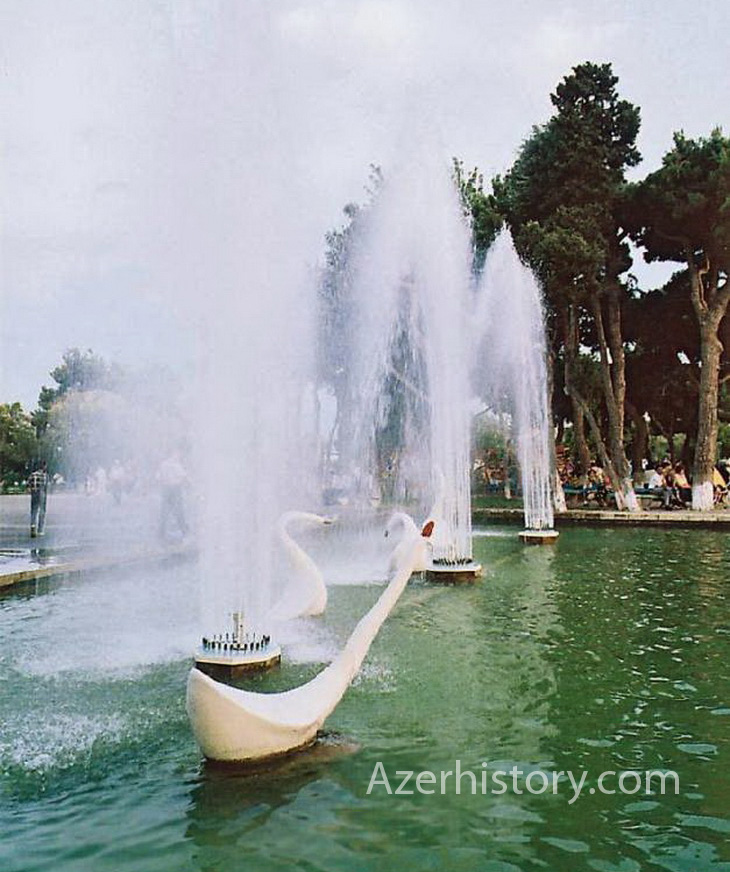 Lebedi-fontan-bulvar-%D0%A4%D0%BE%D1%82%