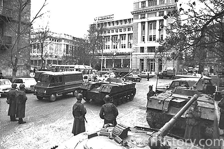 Январь,1990: Танки, бронетехника на улицах Баку (ФОТО)