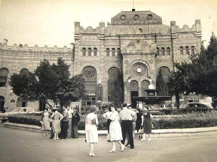 Первый железнодорожный вокзал в Баку в советское время (ФОТО)