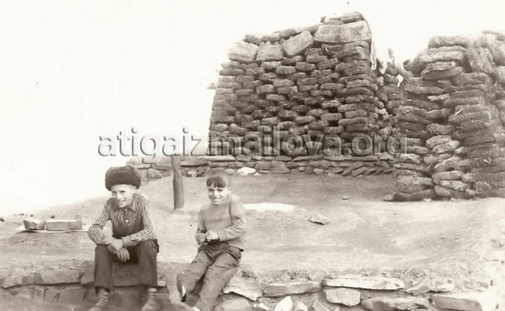 Atiga-Izmayilova-%D0%A5%D1%8B%D0%BD%D0%B