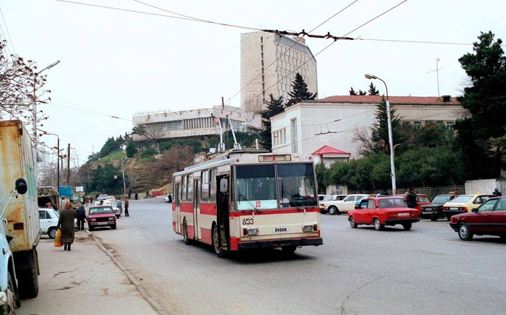baku-turist-karabax-gostinica-2003.jpg