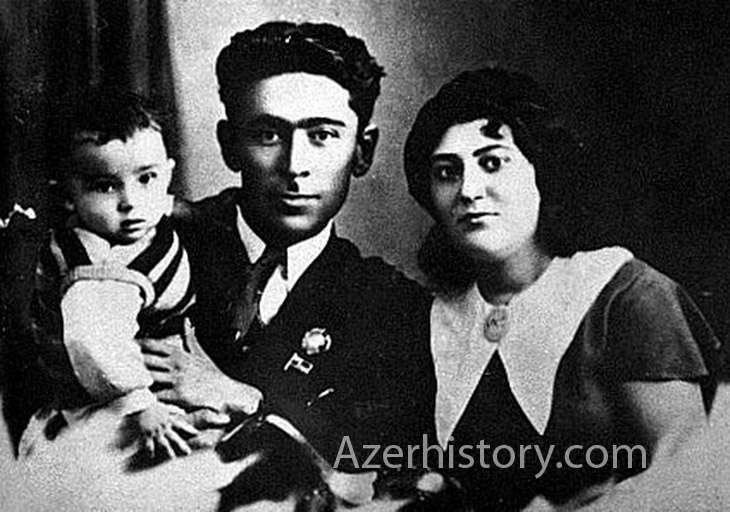 Азербайджанский поэт Самед Вургун с семьей в 1930х-1950х гг. (ФОТО)