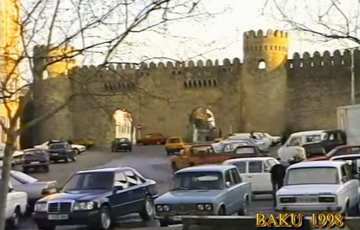 КОРОТКО: Девичья башня и Дворец Ширваншахов в 1998 г. (ФОТО)