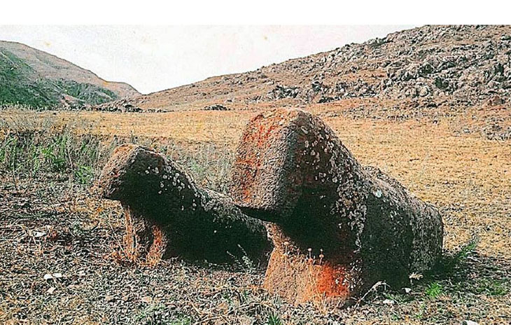 Надгробья в виде коня XVI-XIX вв. на территории Азербайджана (ФОТО)
